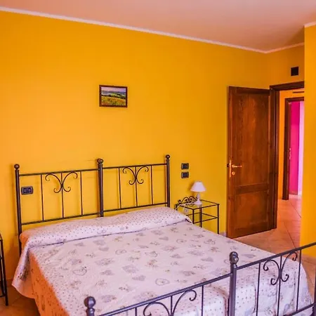 By Casamerina, Large With Pool, Garden Near Trasimeno