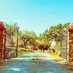 By Casamerina, Large With Pool, Garden Near Trasimeno 别墅