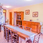 By Casamerina, Large With Pool, Garden Near Trasimeno 别墅