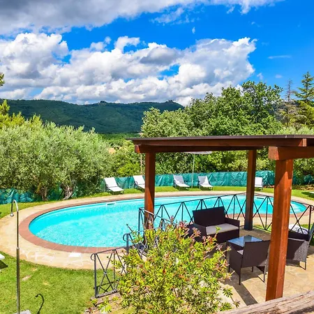 By Casamerina, Large With Pool, Garden Near Trasimeno