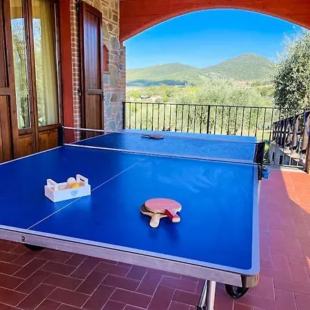 By Casamerina, Large With Pool, Garden Near Trasimeno *