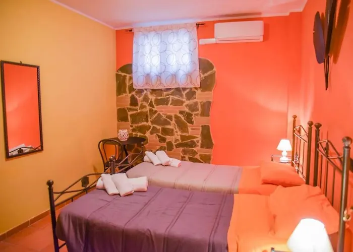 Villa By Casamerina, Large With Pool, Garden Near Trasimeno